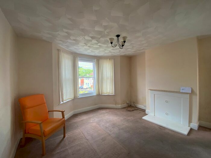 2 Bedroom Flat To Rent In Arthur Road, Southampton, SO15