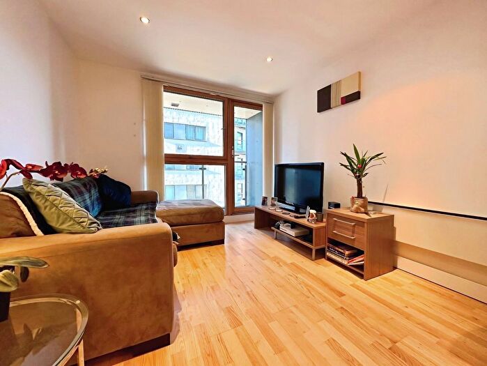 1 Bedroom Flat To Rent In Cartier House, The Boulevard, Leeds, West Yorkshire, LS10