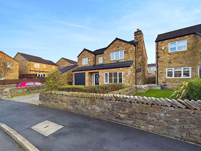 4 Bedroom Detached House To Rent In Hepworth Way, Skipton, BD23