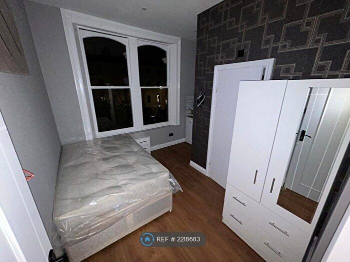 Studio To Rent In Arcway, Islington, London, N19