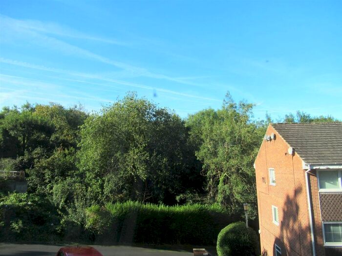 2 Bedroom Flat To Rent In Coppice Beck Court, Harrogate, HG1