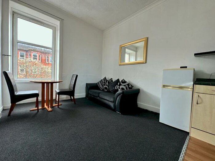 1 Bedroom Flat To Rent In Rannoch Street, Cathcart, Glasgow, G44