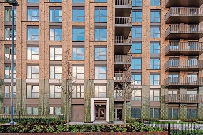 Studio To Rent In Seagull Lane, Royal Victoria, E16