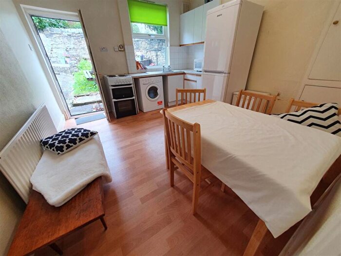 2 Bedroom Terraced House To Rent In Blakeney Road, Crookes, S10