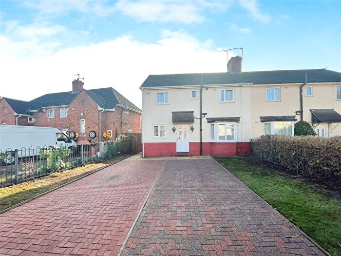 3 Bedroom Semi-Detached House To Rent In St. Giles Crescent, Wolverhampton, West Midlands, WV1