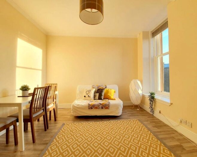 2 Bedroom Flat To Rent In Argyle Street, Finnieston, Glasgow, G3