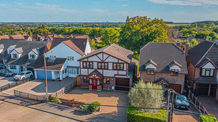 5 Bedroom Detached House For Sale In The Westerings, Hockley, SS5