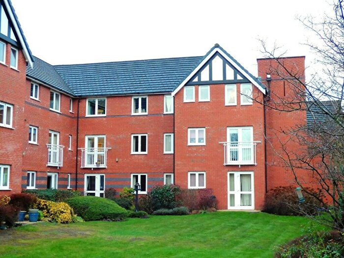 1 Bedroom Apartment For Sale In Chatsworth Court, Park View, Ashbourne, DE6