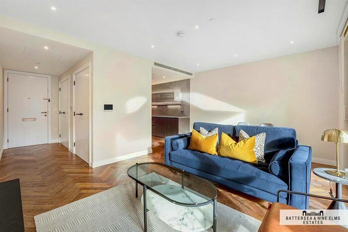 2 Bedroom Flat To Rent In Michael Road, London, SW6