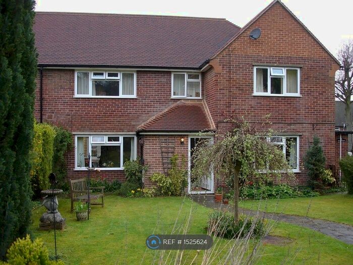 2 Bedroom Maisonette To Rent In Barnett Close, Wonersh, Guildford, GU5