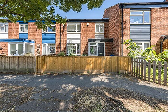 3 Bedroom Terraced House For Sale In Down Road, Teddington, TW11