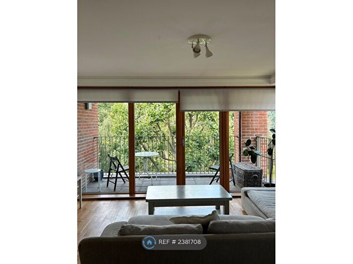 2 Bedroom Flat To Rent In Stevens Street, London, SE1