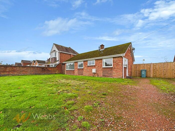 3 Bedroom Detached Bungalow To Rent In Poplar Lane, Cannock, WS11