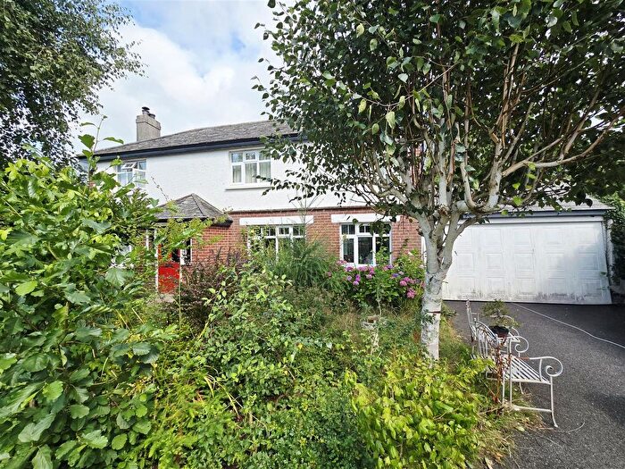 4 Bedroom Detached House For Sale In North Road, Lifton, PL16
