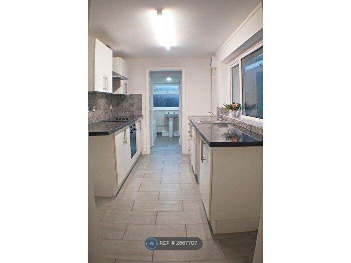 3 Bedroom Terraced House To Rent In Briton Ferry Road, Neath, SA11