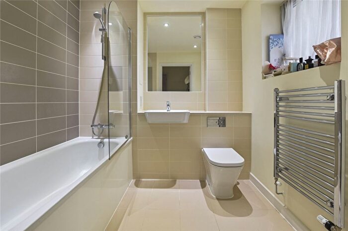 1 Bedroom Flat To Rent In Fielder Apartments, Heath Place, Bow, London, E3