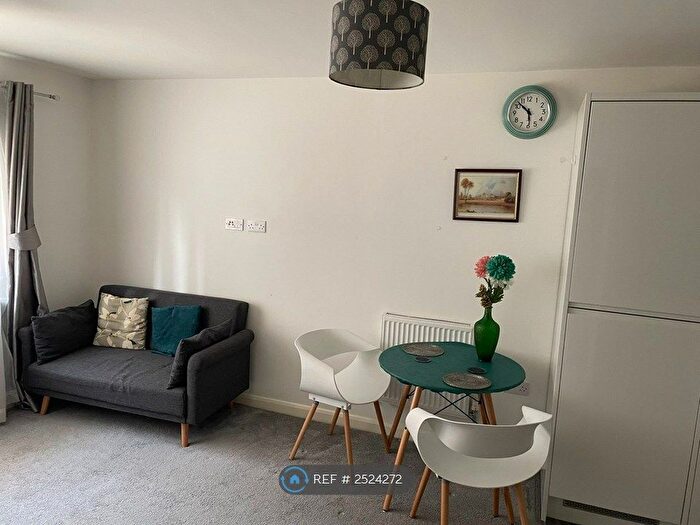 1 Bedroom Flat To Rent In John Street, Luton, LU1