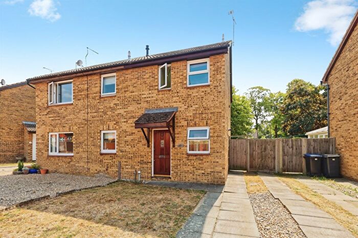 2 Bedroom Semi-Detached House For Sale In The Coppice, Sturry, Canterbury, CT2