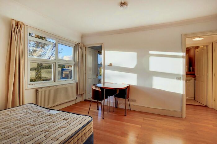 1 Bedroom Flat To Rent In Windsor Road, London, W5