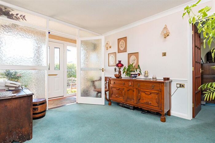 3 Bedroom Bungalow For Sale In High Street, Langford, SG18