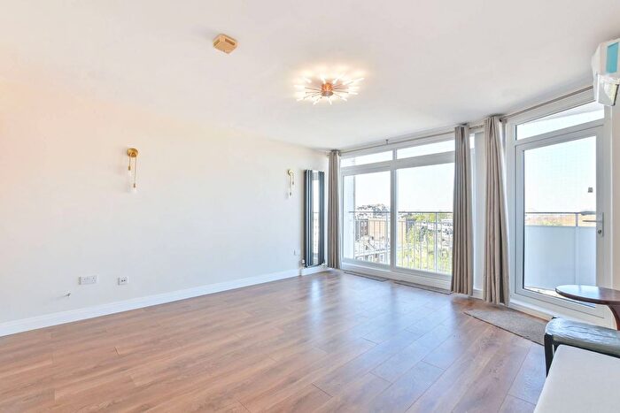 2 Bedroom Flat To Rent In Notting Hill Gate, Notting Hill Gate, London, W11