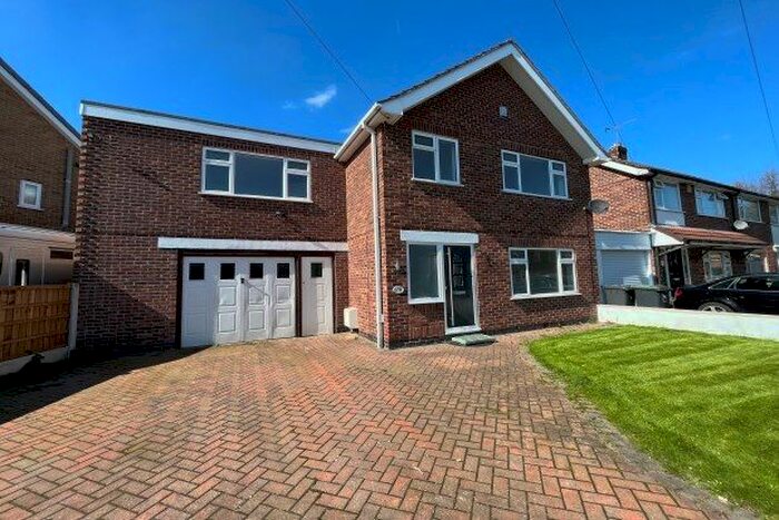 4 Bedroom Property To Rent In Brampton Drive, Nottingham, NG9