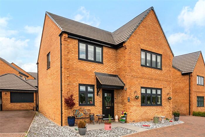 4 Bedroom Detached House To Rent In Gravett, Olney, Buckinghamshire, MK46