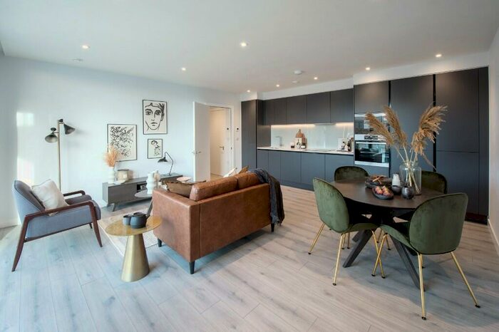 2 Bedroom Apartment To Rent In Circus Street, BN2