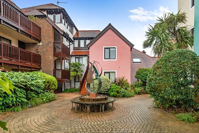 2 Bedroom Flat To Rent In Fishermans Quay, Mill Lane, Lymington, SO41
