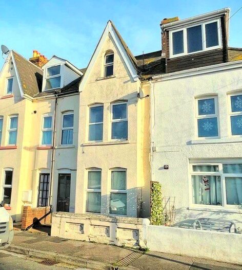 4 Bedroom Terraced House To Rent In Ranelagh Road, Weymouth, DT4