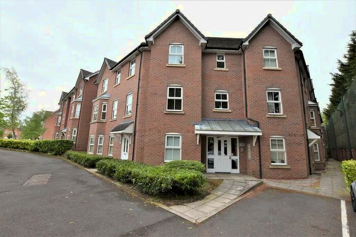2 Bedroom Apartment To Rent In Sunningdale Court Little Lever Bolton Lancashire, BL3