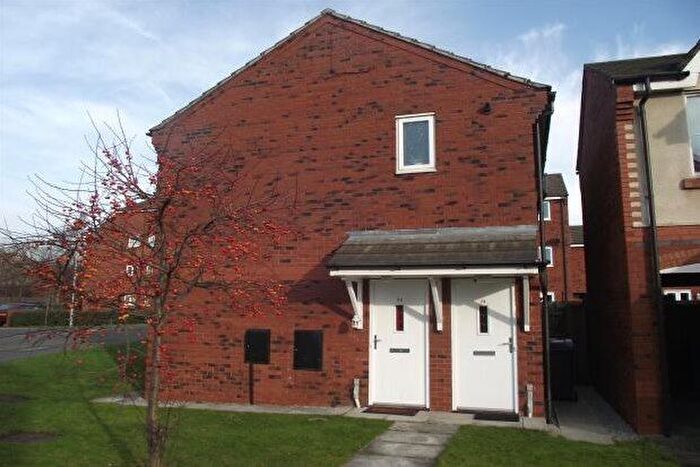 2 Bedroom Flat To Rent In Thorneycroft Drive, Warrington, WA1