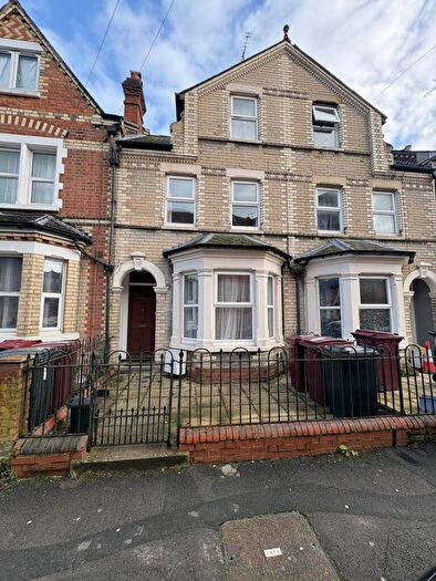 4 Bedroom Terraced House To Rent In Donnington Road, Reading, RG1