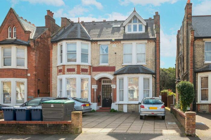 2 Bedroom Flat To Rent In Freeland Road, Ealing, London, W5