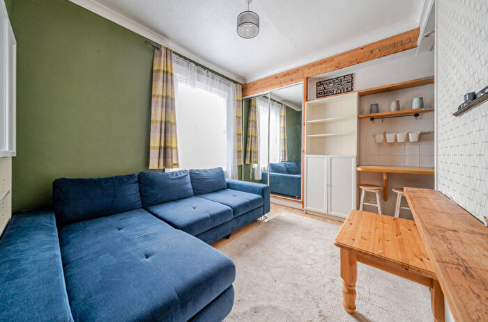 Flat To Rent In Xavier House, Ettrick Road, Chichester, PO19