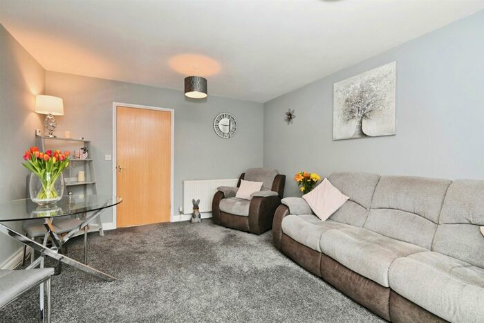 2 Bedroom Semi-Detached House For Sale In Dukes Road, Bungay, NR35