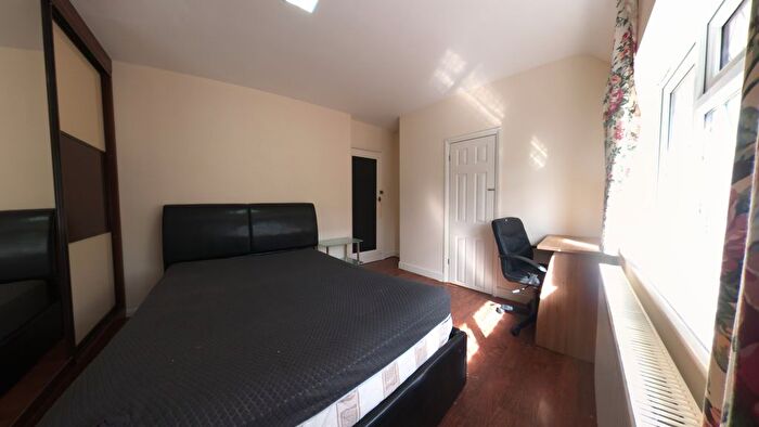 5 Bedroom Detached House To Rent In Plymouth Avenue, Brighton, BN2