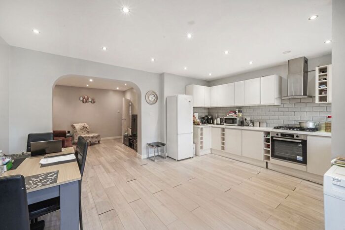 5 Bedroom Terraced House For Sale In Avondale Road, Harrow, HA3