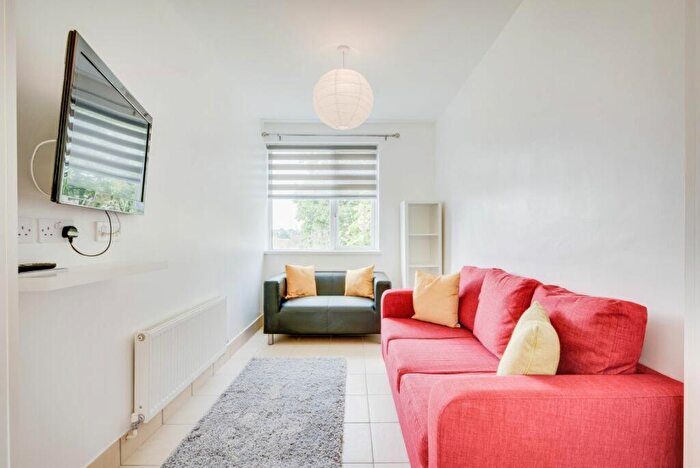 5 Bedroom House To Rent In Devon Road, Canterbury, CT1