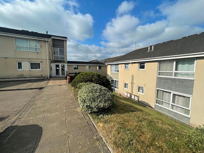 1 Bedroom Flat For Sale In Llys Newydd, Llwynhendy, Llanelli, SA14