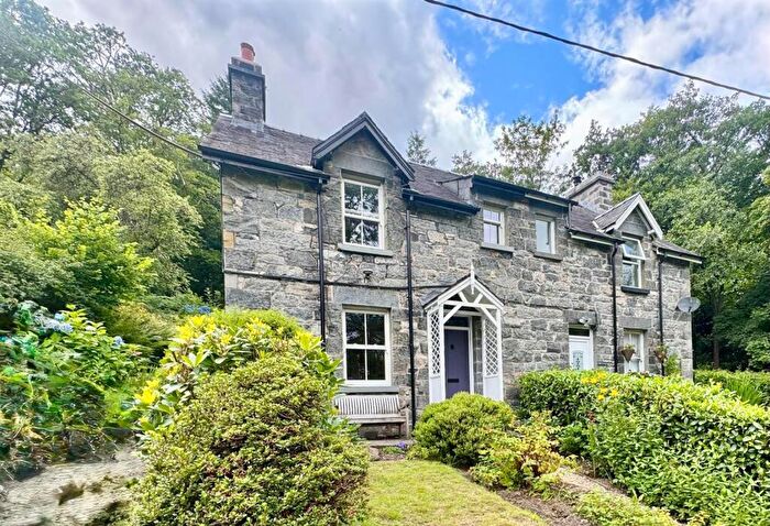 2 Bedroom Semi-Detached House For Sale In Betws Y Coed, LL24