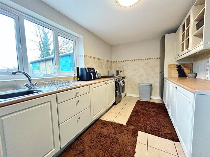 2 Bedroom Terraced House For Sale In Bondgate, Selby, YO8