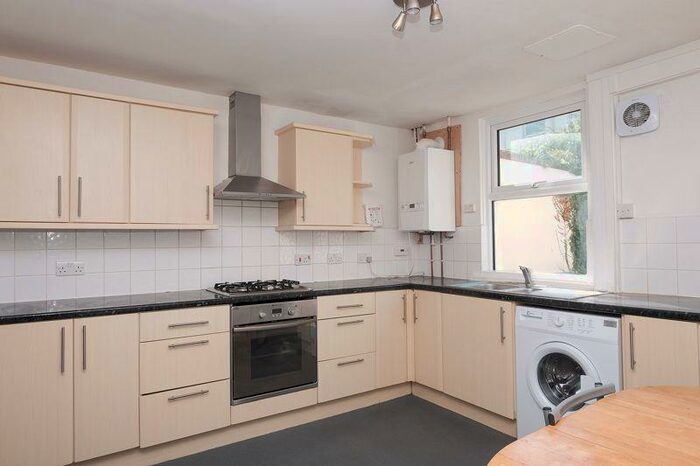 3 Bedroom House Of Multiple Occupation To Rent In Inverness Road, Brighton, BN2