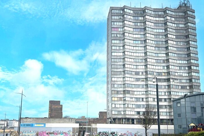3 Bedroom Flat For Sale In Flat A Arlington House, All Saints Avenue, Margate, Kent, CT9