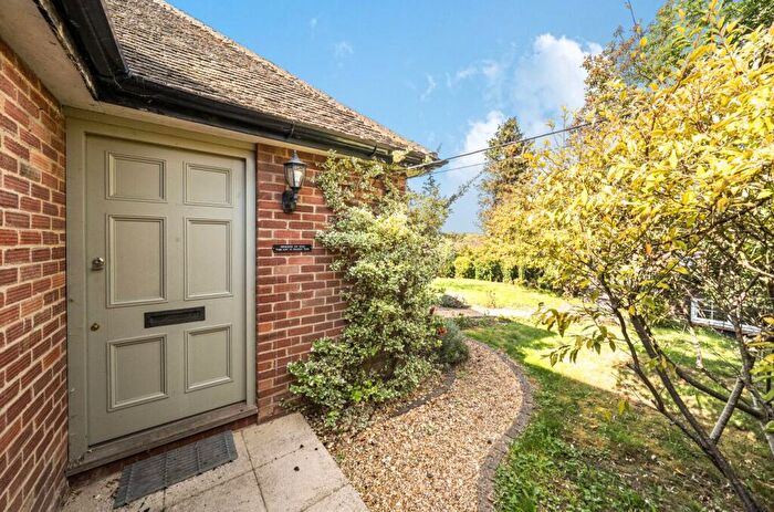 2 Bedroom Semi-Detached Bungalow For Sale In Manor Rise, Anna Valley, Andover, SP11