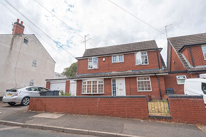 2 Bedroom Link Detached House For Sale In Howard Road, Handsworth Wood, B20