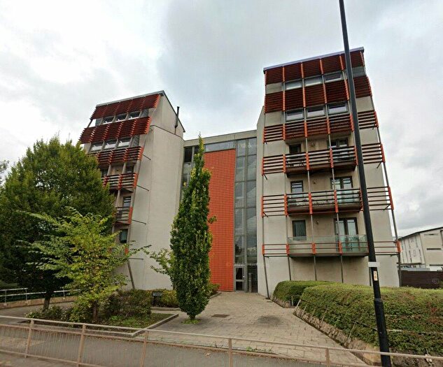 2 Bedroom Apartment To Rent In Radcliffe House, Ashton Old Road, Manchester, M11