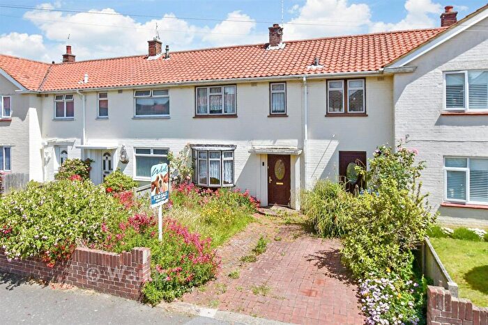 3 Bedroom Terraced House For Sale In Churchill Avenue, Walmer, Kent, CT14