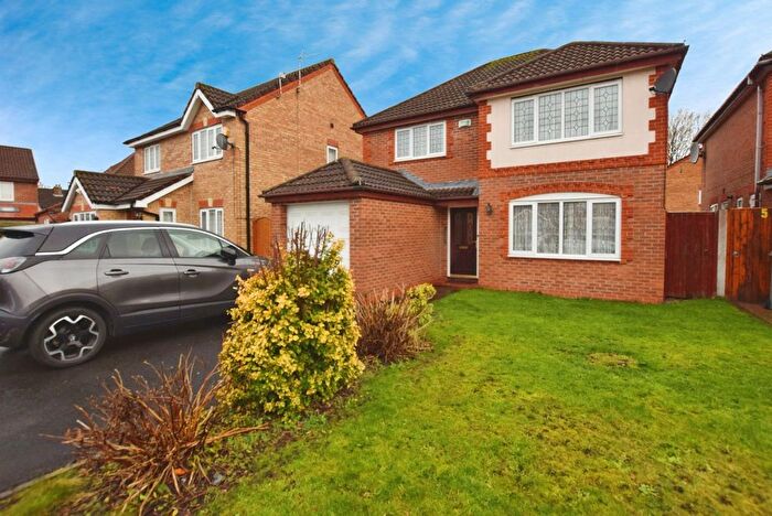 4 Bedroom Detached House For Sale In Earlesfield Close, Sale, Greater Manchester, M33