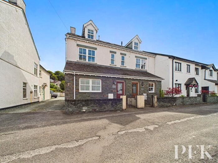 4 Bedroom End Of Terrace House For Sale In Cross Street, Keswick, CA12